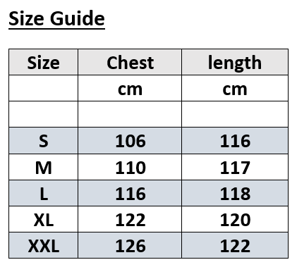 Robe mit vollen Spitzärmeln