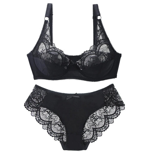 Bra and panty set with lace decoration (Plus size available)